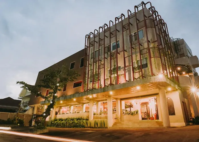 PanaHouse Surabaya Hotel